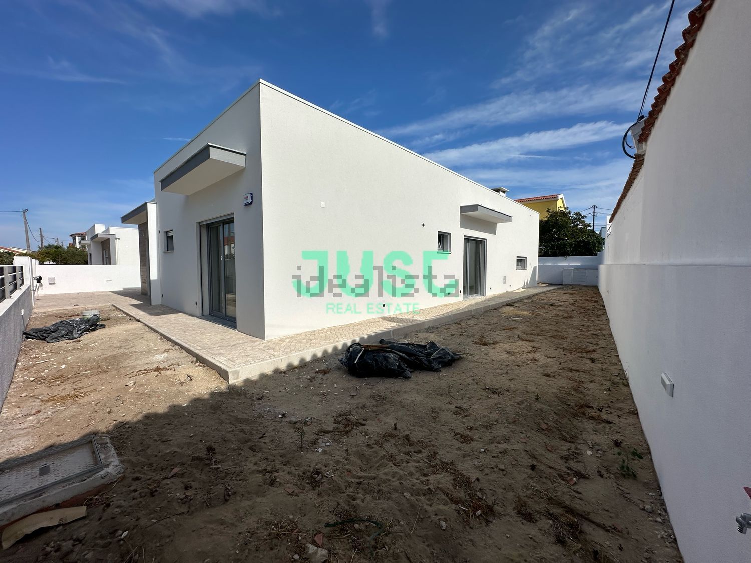 小楼房或独栋别墅出售Azeitão - 外立面