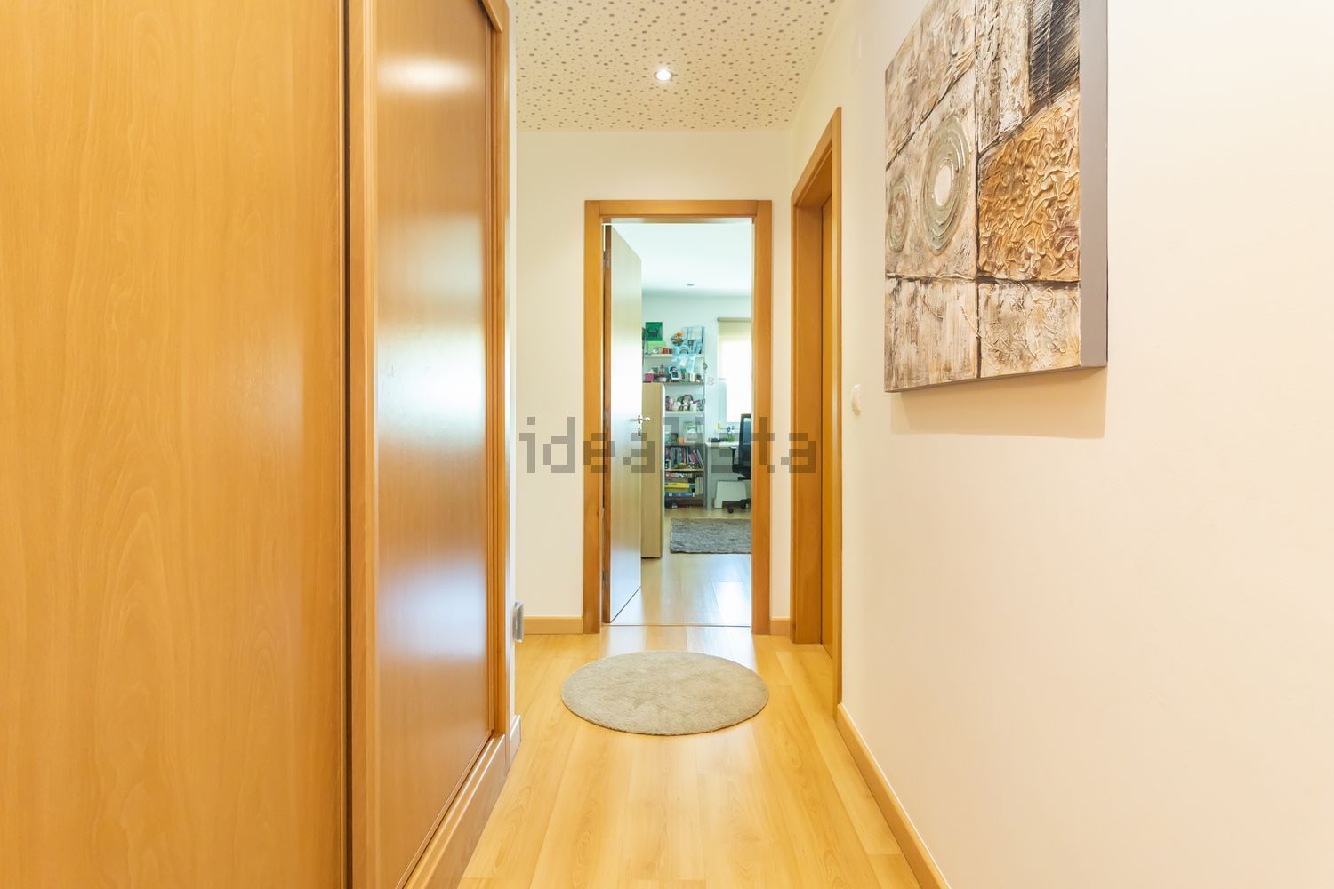 小楼房或独栋别墅出售在Rua Jorge Brum do Canto - 过道