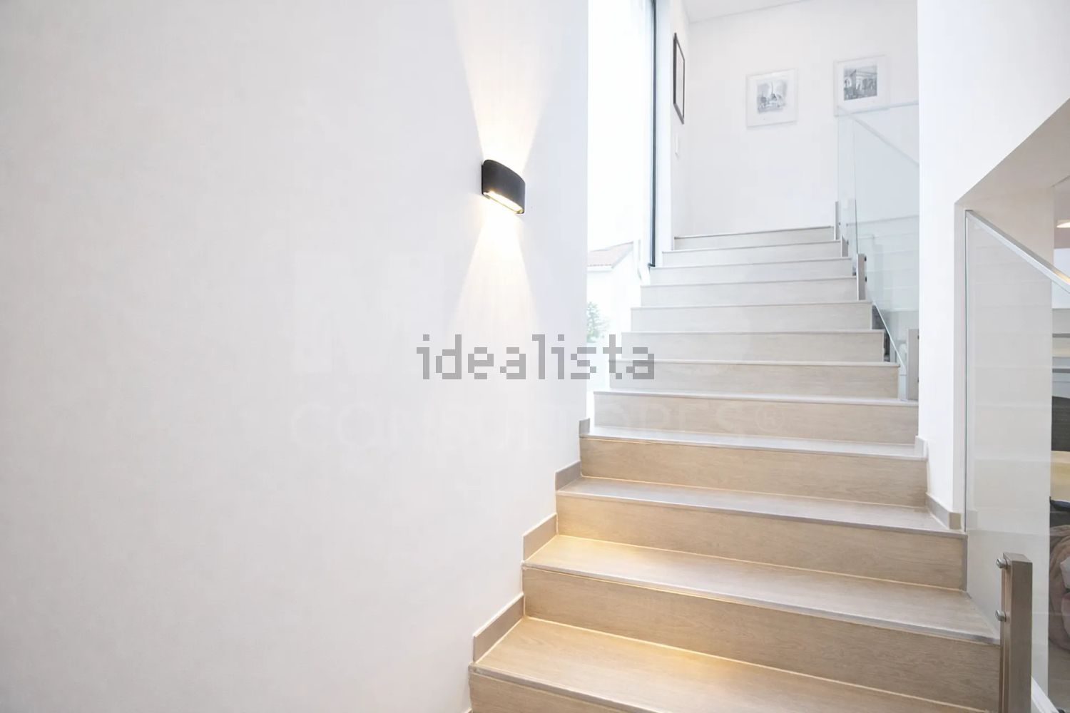 小楼房或别墅出售在Santo Antão e São Julião do Tojal - 详情