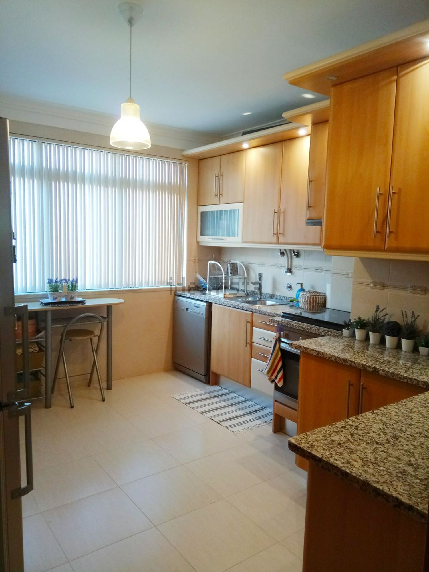 出租公寓 t2在Rua Joaquim José de Oliveira Afoito, 10 - 厨房