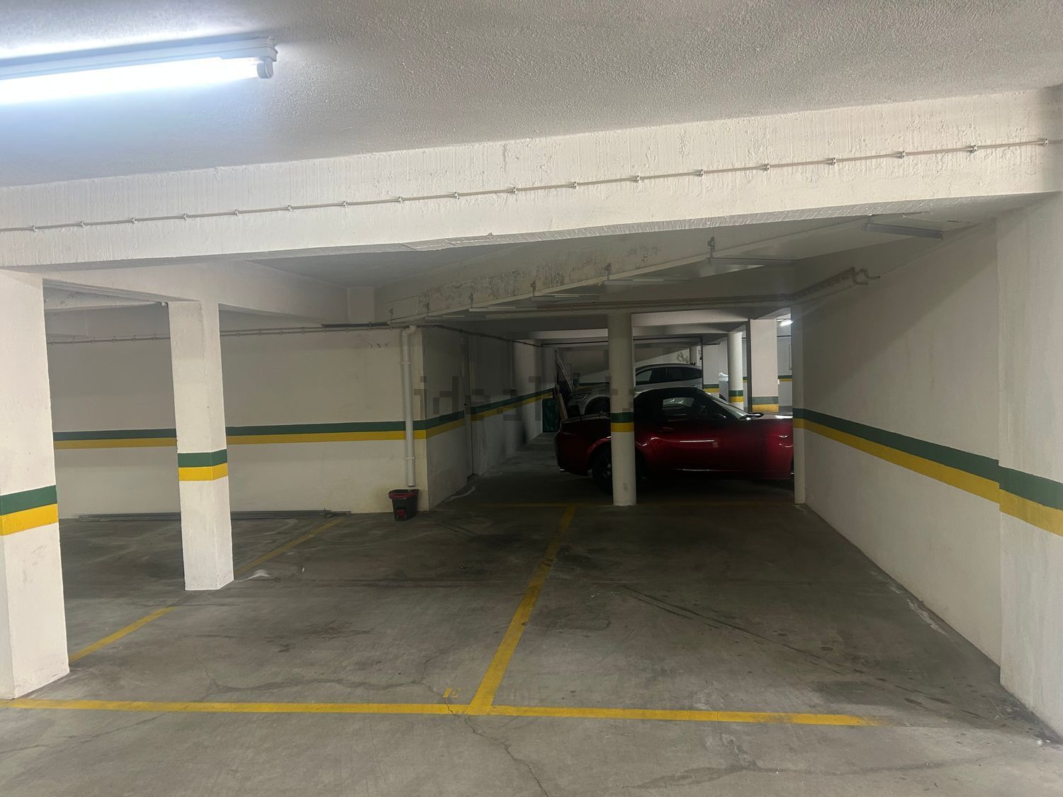 出租双拼别墅在Alameda do Linhó, 3 - 停车位