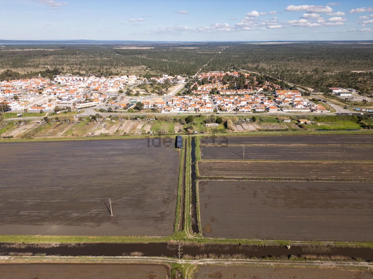 小楼房或独栋别墅出售在Rua da Mondina - 视线