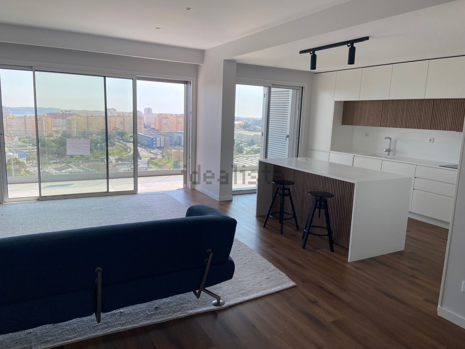 出租公寓 t3在Rua Armando Caldas, 18 - 客厅