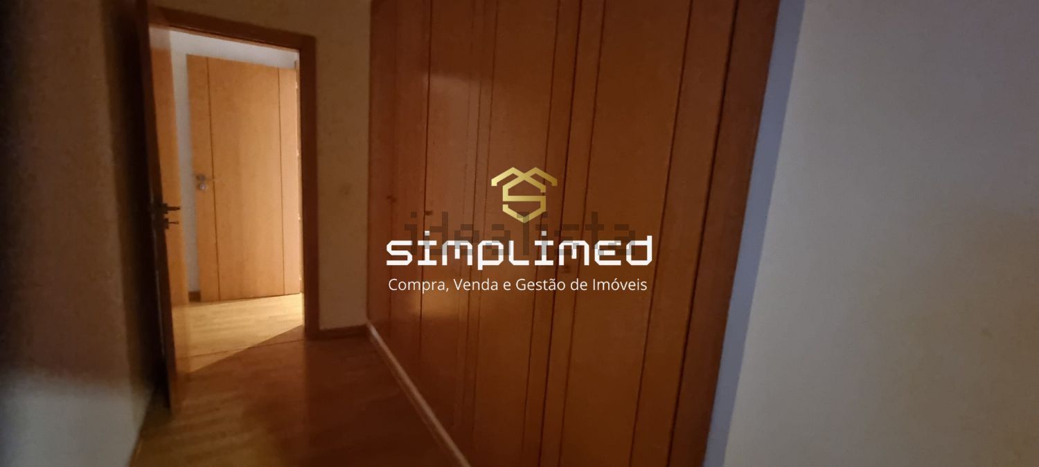 出租公寓 t5在Alto do Seixalinho - 卧室