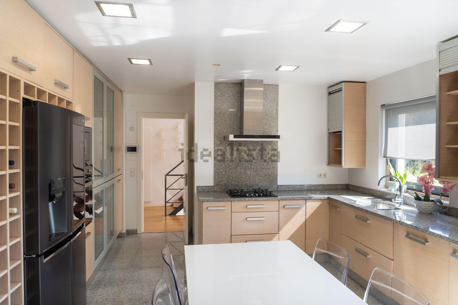 小楼房或独栋别墅出售在Rua dos Lilazes, 8 - 厨房