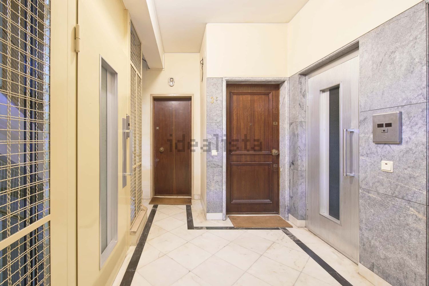 出租房间在Rua Actor António Silva, 3 - 过道