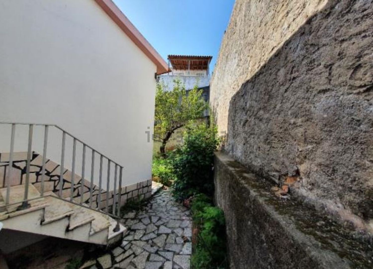 小楼房或独栋别墅出售在Rua do Carrosel, 1 - 外立面