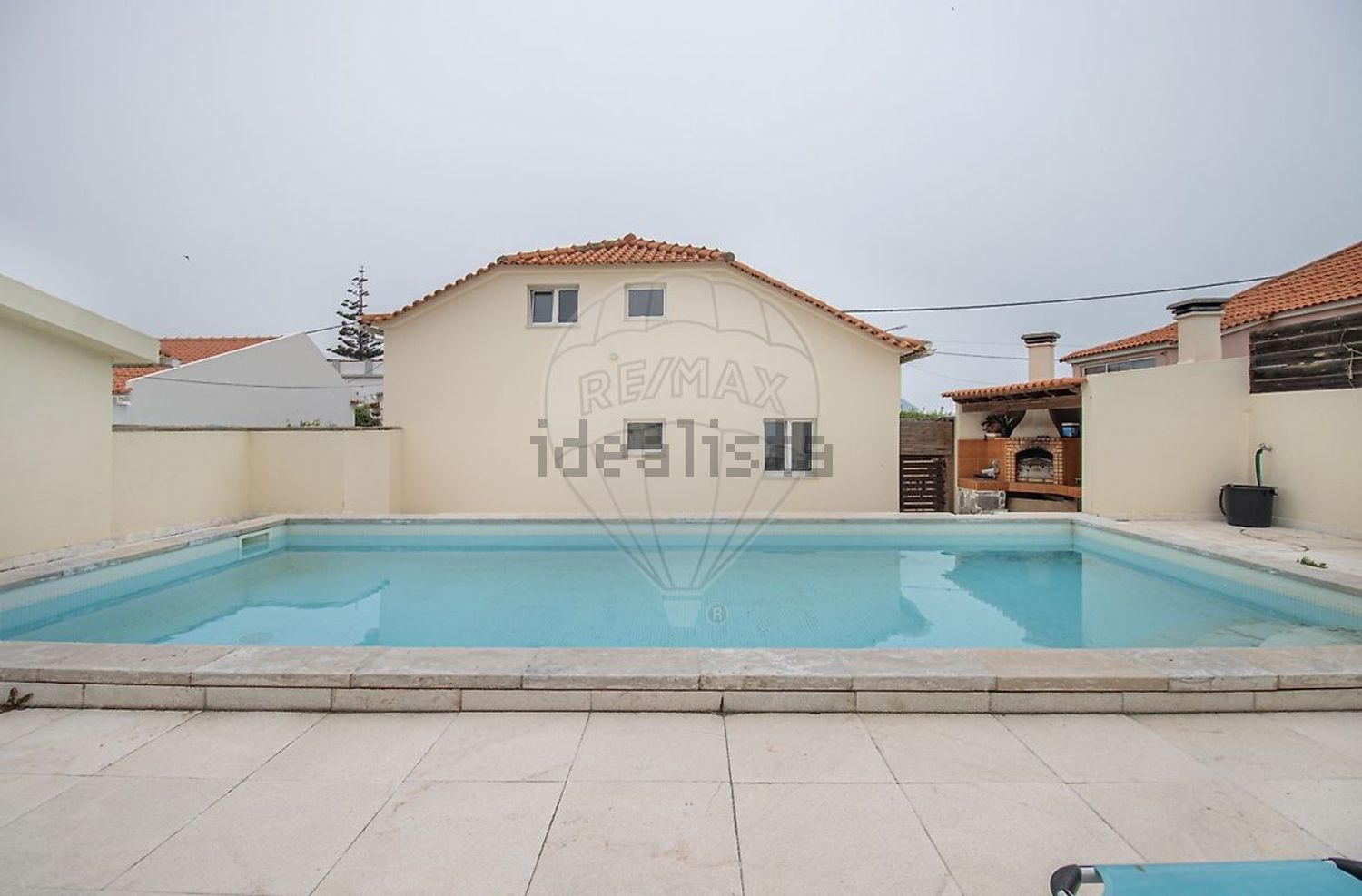 小楼房或独栋别墅出售在Estrada do Cabo da Roca - 外立面