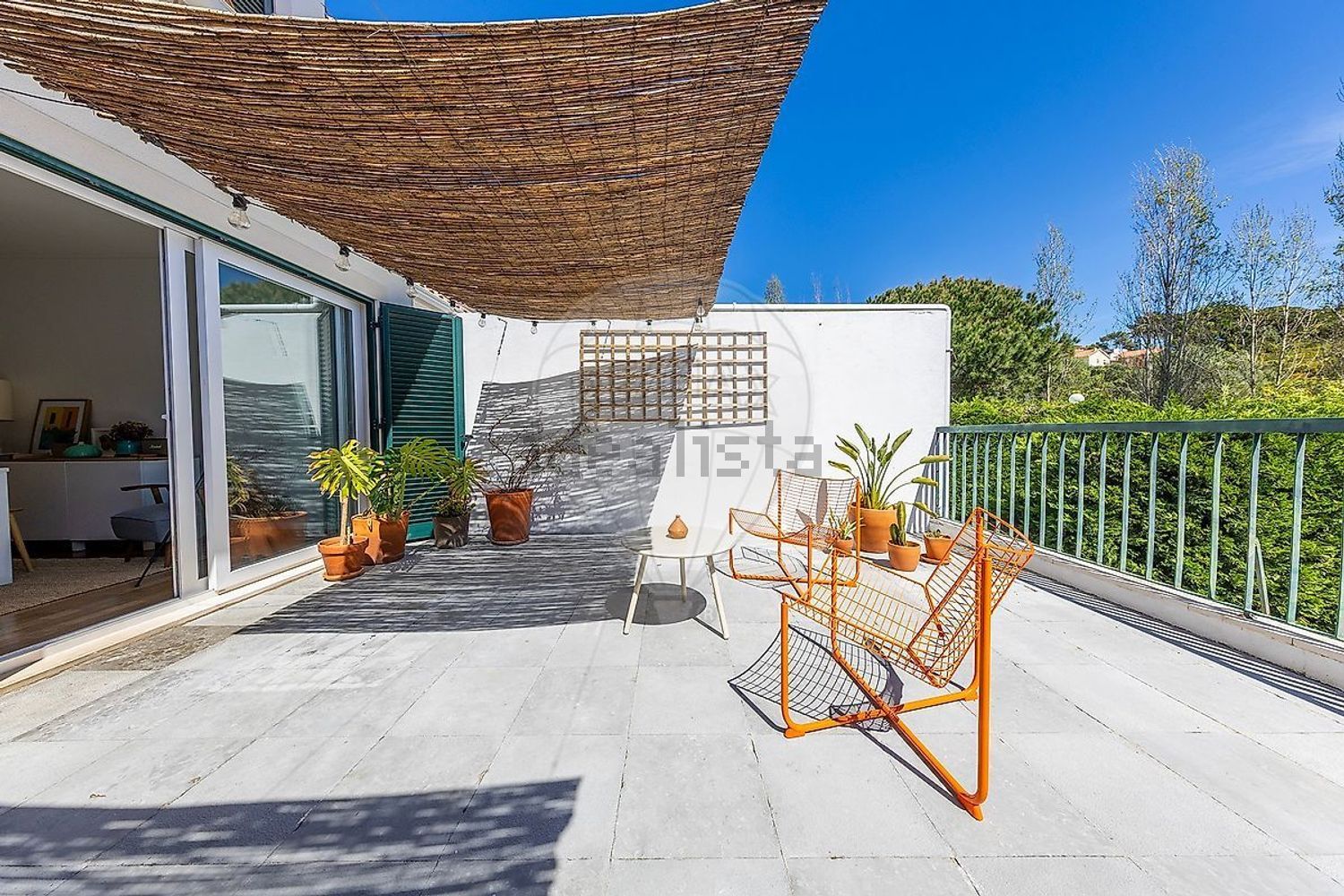 小楼房或独栋别墅出售在Rua dos Girassóis - 阳台