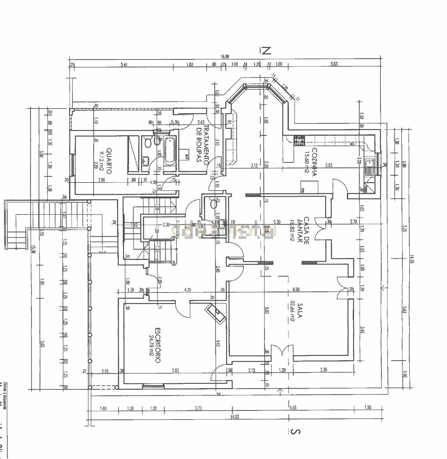 小楼房或独栋别墅出售在Rua da Liberdade - 平面图