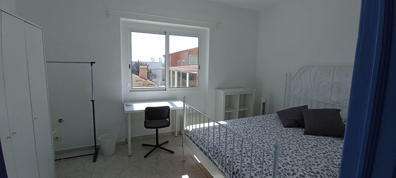 出租房间在Rua São Pedro, 14