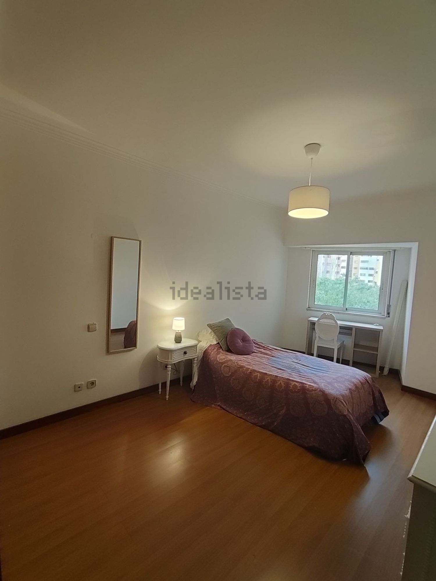 出租房间在Alameda Roentgen, 1 - 卧室