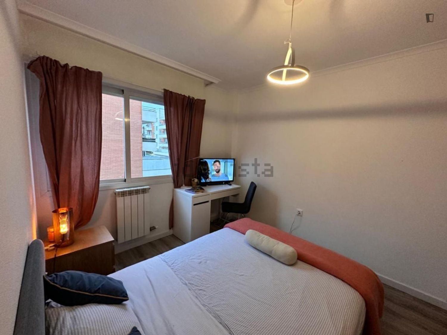 出租房间在Rua Carlos Seixas - 卧室