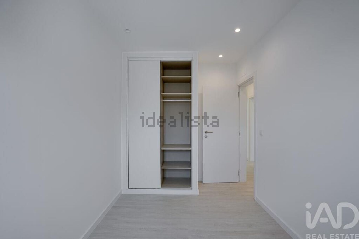 公寓 t3出售在Olivais - 过道