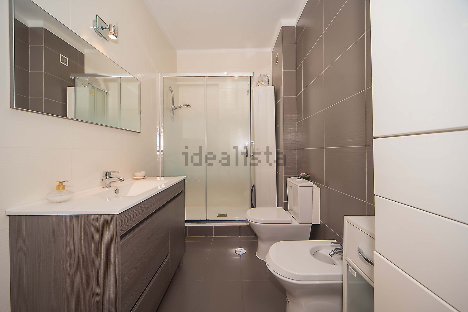 公寓 t2出售在Largo de Filinto Elísio, 5 - 卫生间