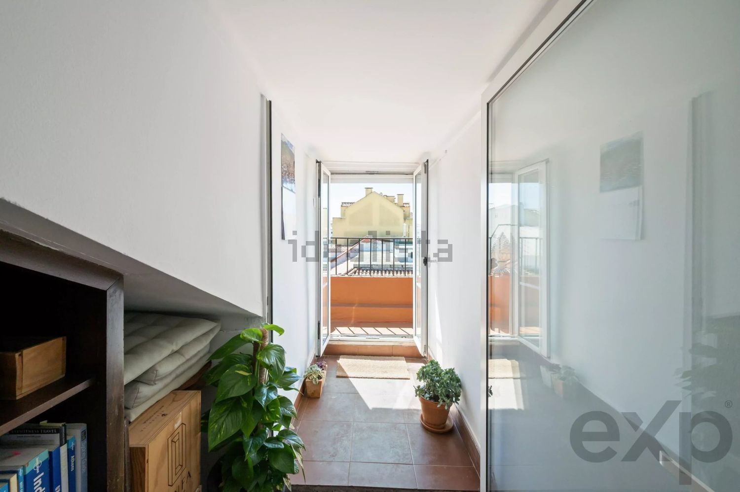 公寓 t1出售在Rua da Senhora do Monte - 过道