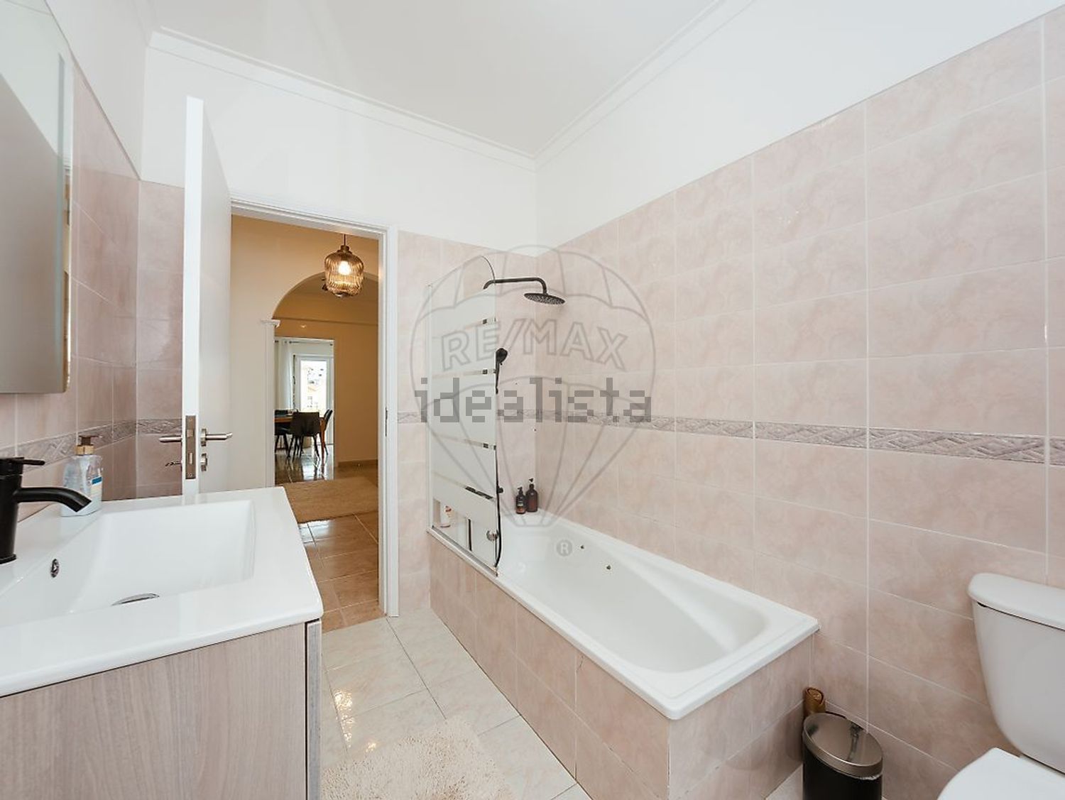 公寓 t3出售在Rua da Estação - 卫生间