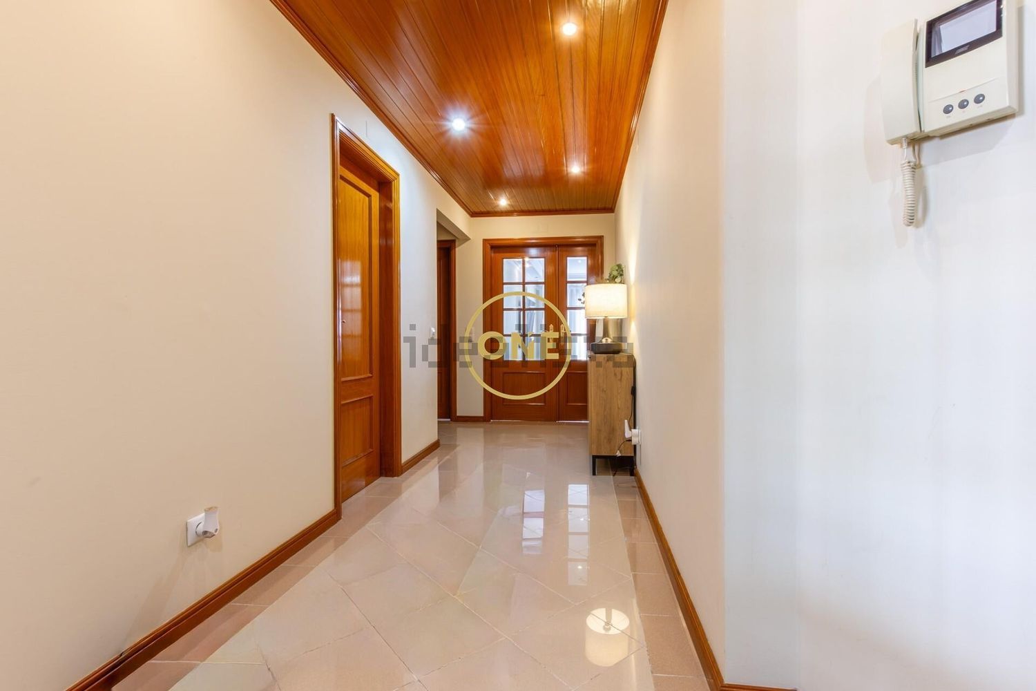 公寓 t1出售在Rua António Garibaldi - 过道