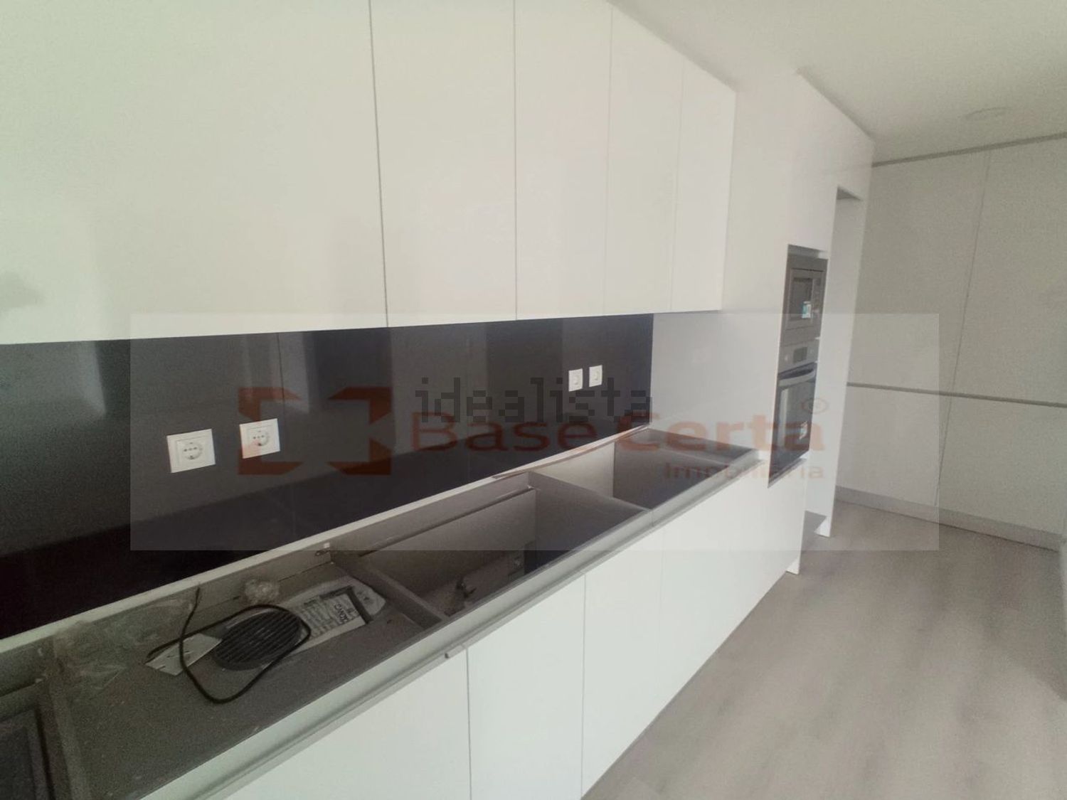 公寓 t3出售在Rua Melo Antunes s/n - 厨房