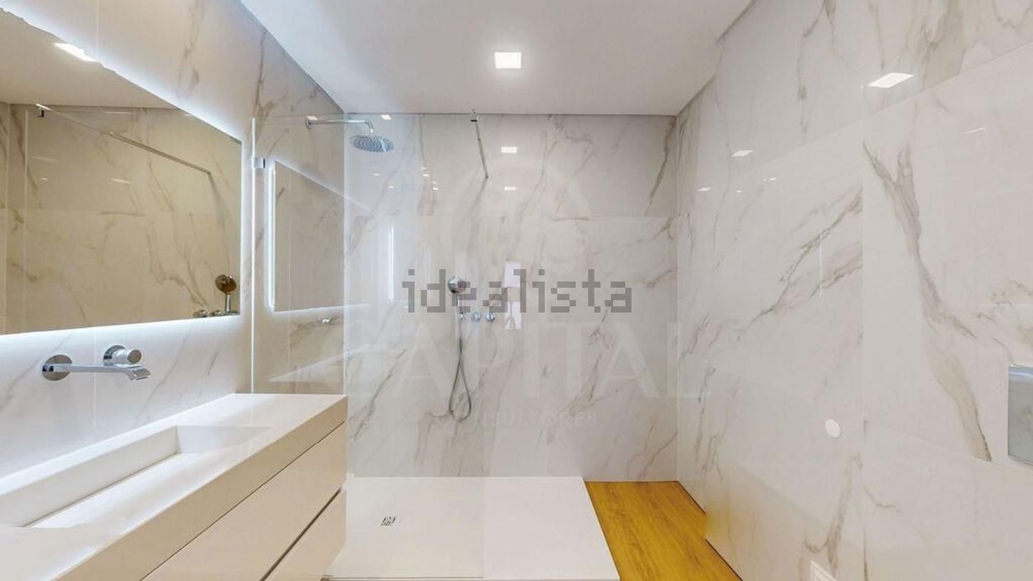 小楼房或独栋别墅出售在Rua da Calheta - 卫生间