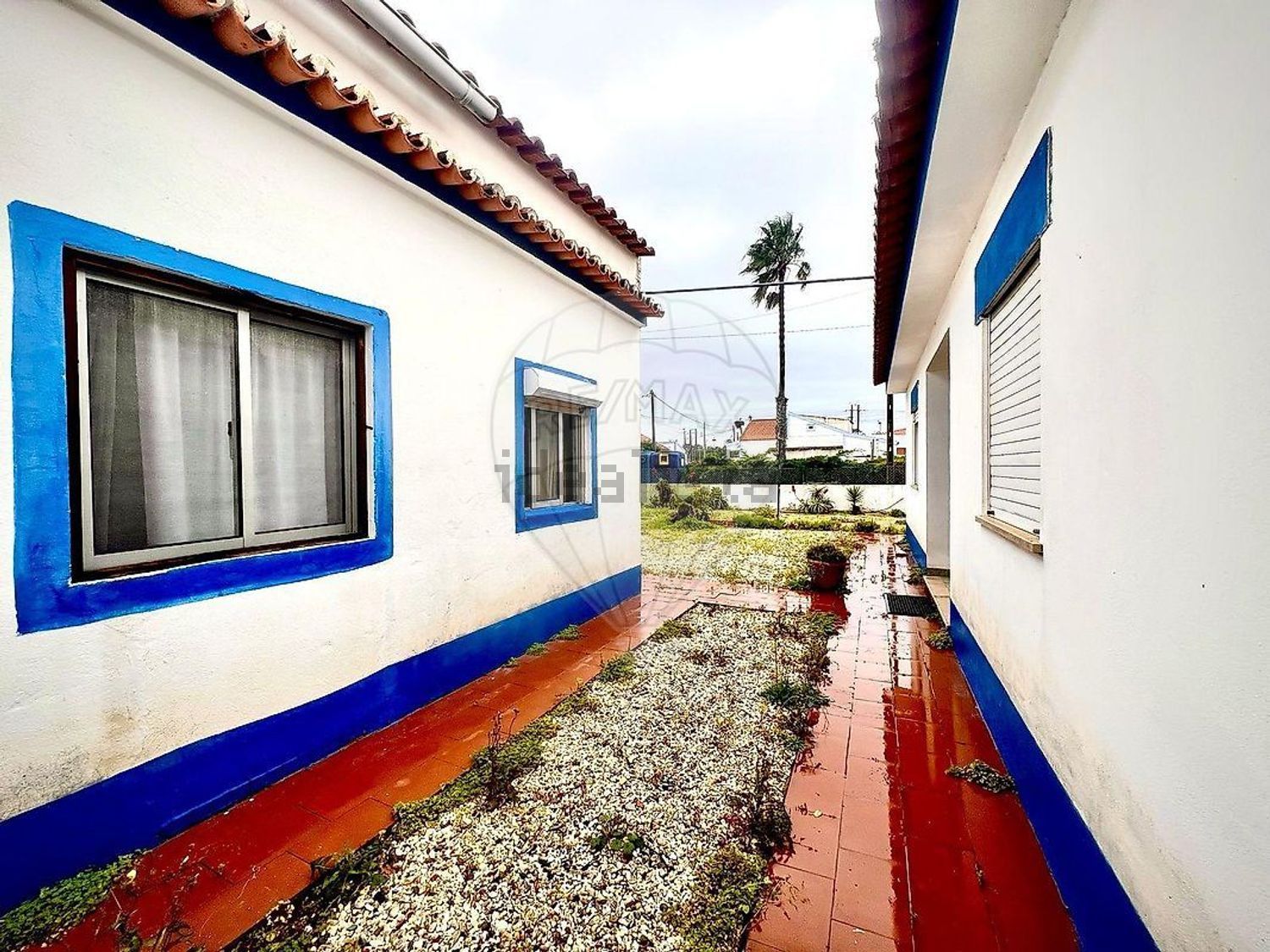 小楼房或独栋别墅出售在Rua Manuel Fonseca, 2 - 外立面