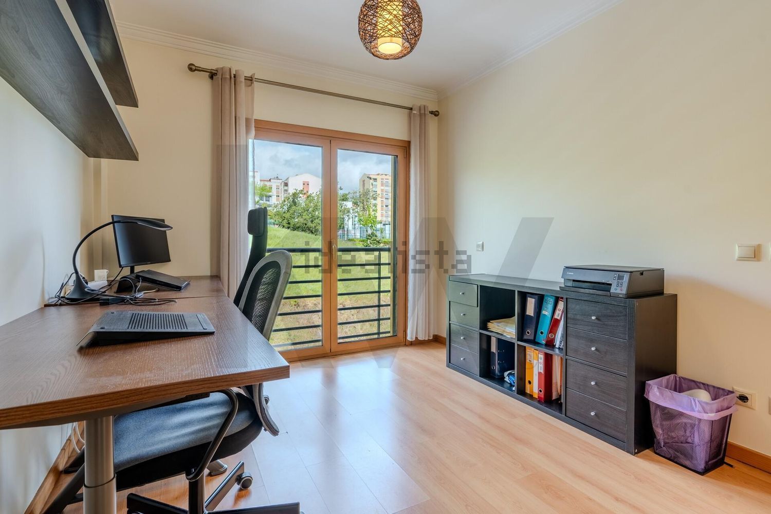 公寓 t4出售在Rua Torcato Jorge, 29 - 办公室