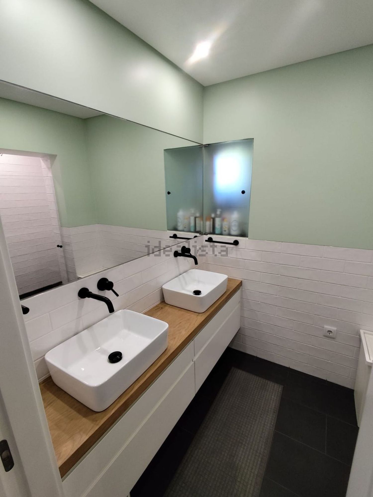 公寓 t3出售在Rua Cidade de Bolama, 381 - 卫生间