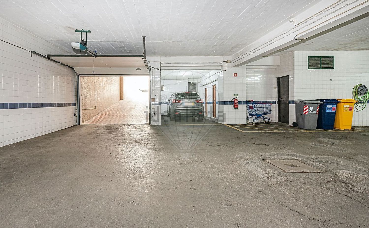 公寓 t3出售在Rua Júlio Dinis - 停车位