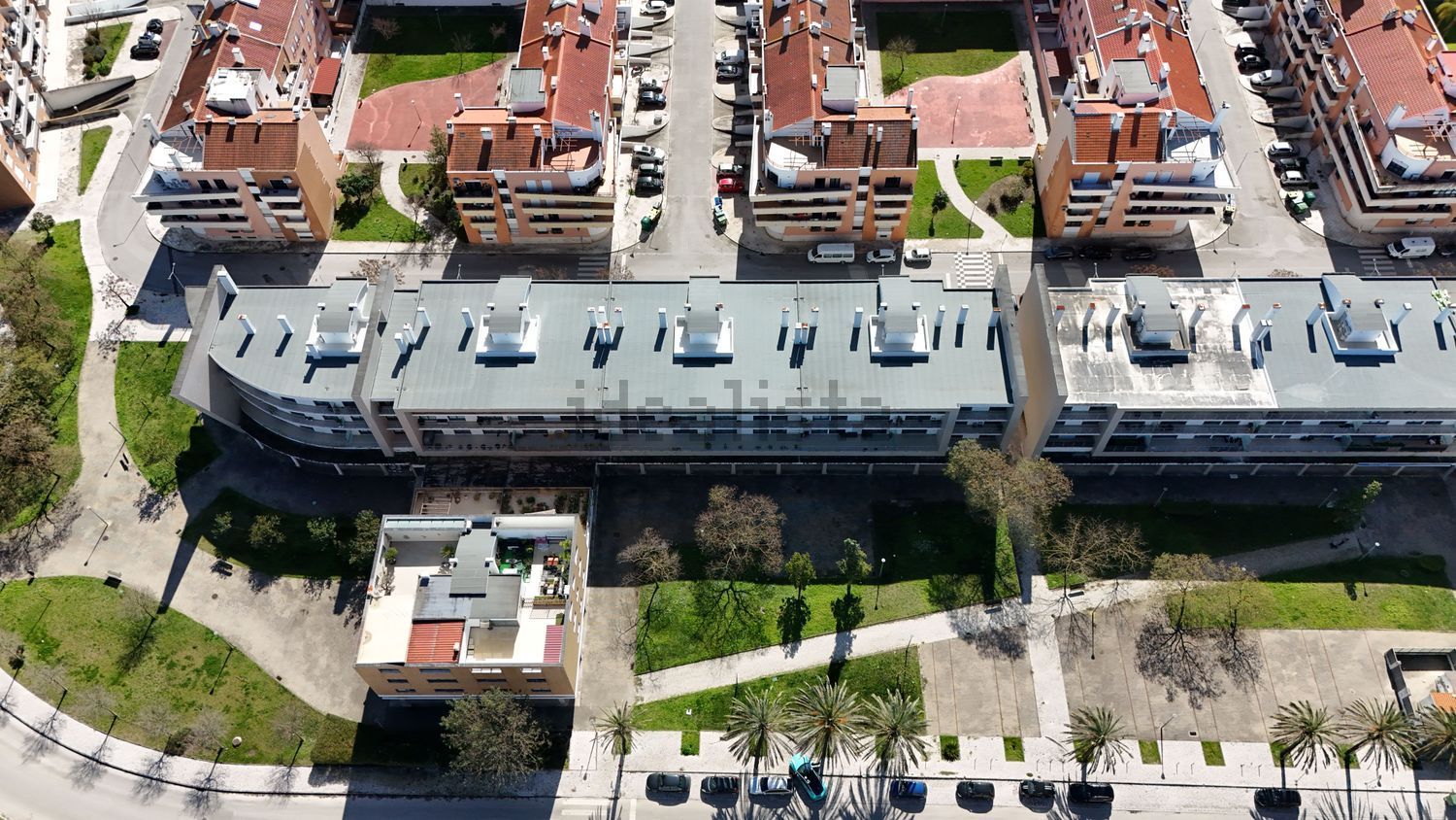 公寓 t4出售在Avenida Natália Correia - 外立面