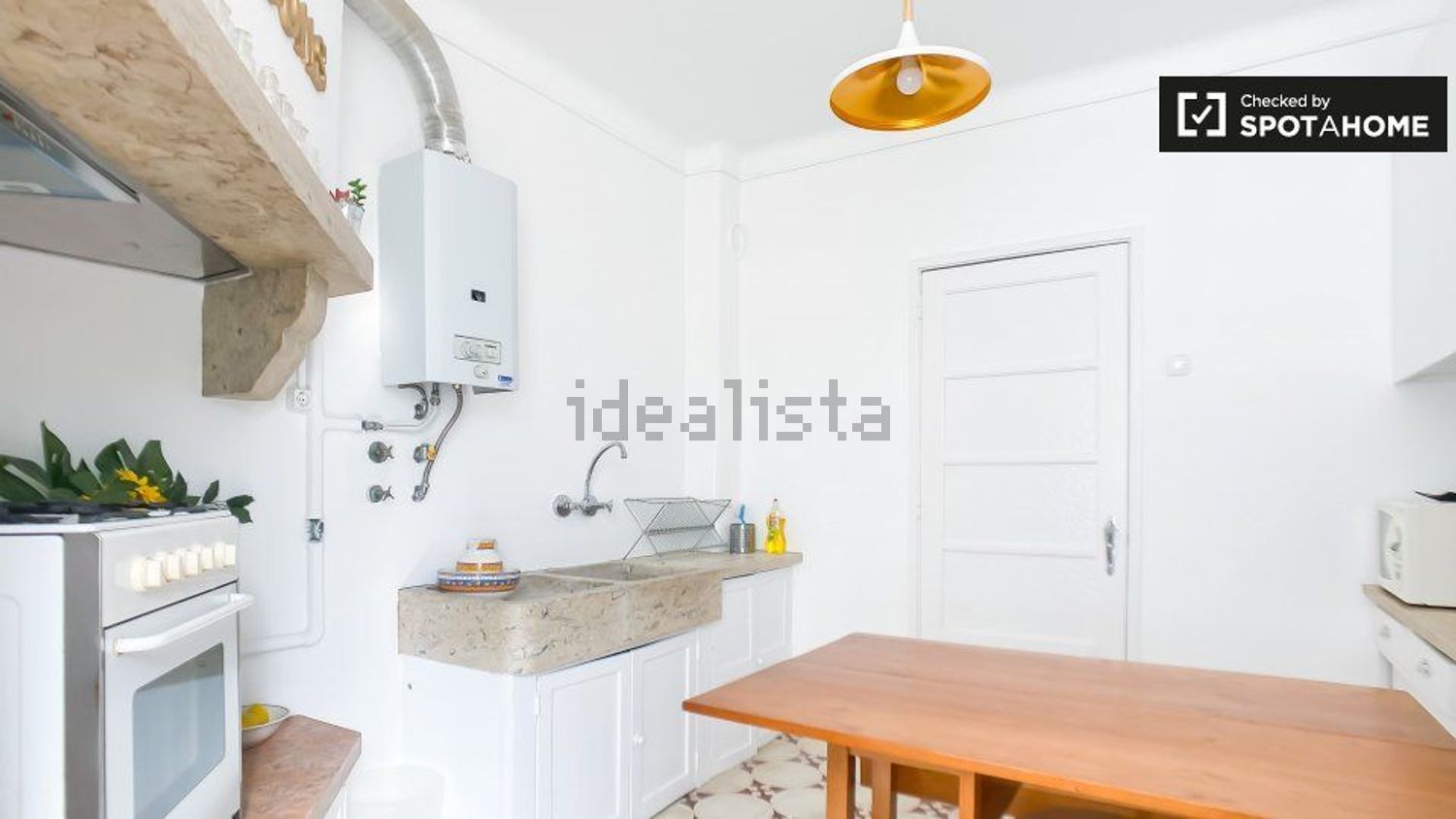 出租房间在Rua Leite de Vasconcelos - 厨房