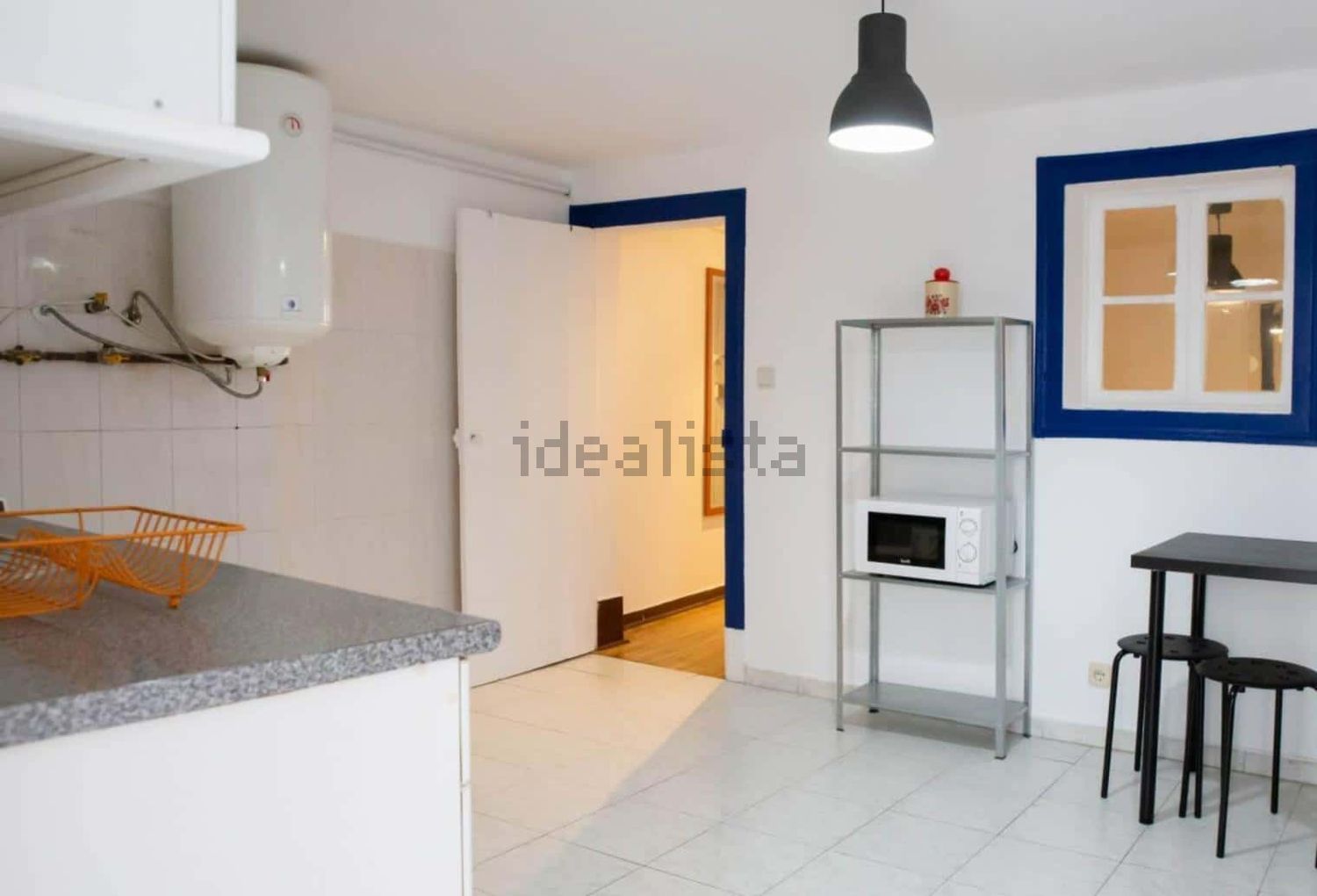 出租房间在Rua dos Cordoeiros, 13 - 厨房