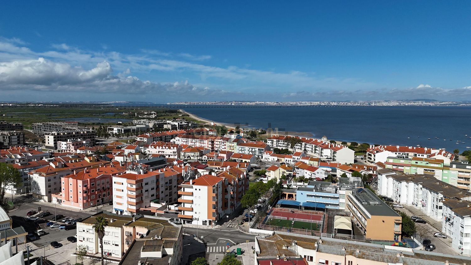 公寓 t2出售在Rua Capitão Salgueiro Maia, 8 - 视线