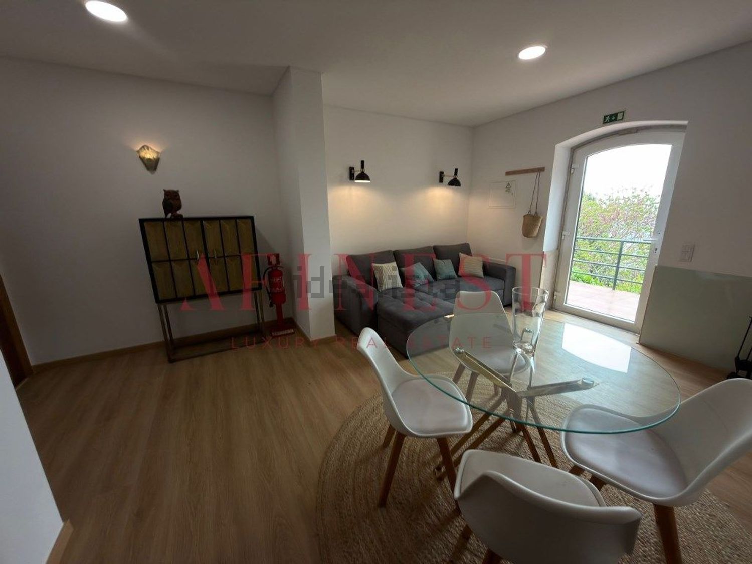 出租小楼房或独栋别墅在Rua Alto do Tanque Novo - 客厅