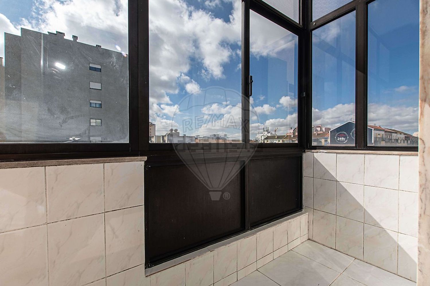 出租公寓 t2在Rua Almeida Garrett - 卫生间