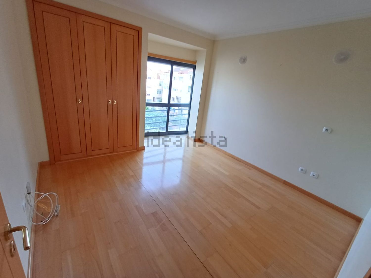 出租公寓 t3在Rua Mouzinho de Albuquerque, 27 - 卧室