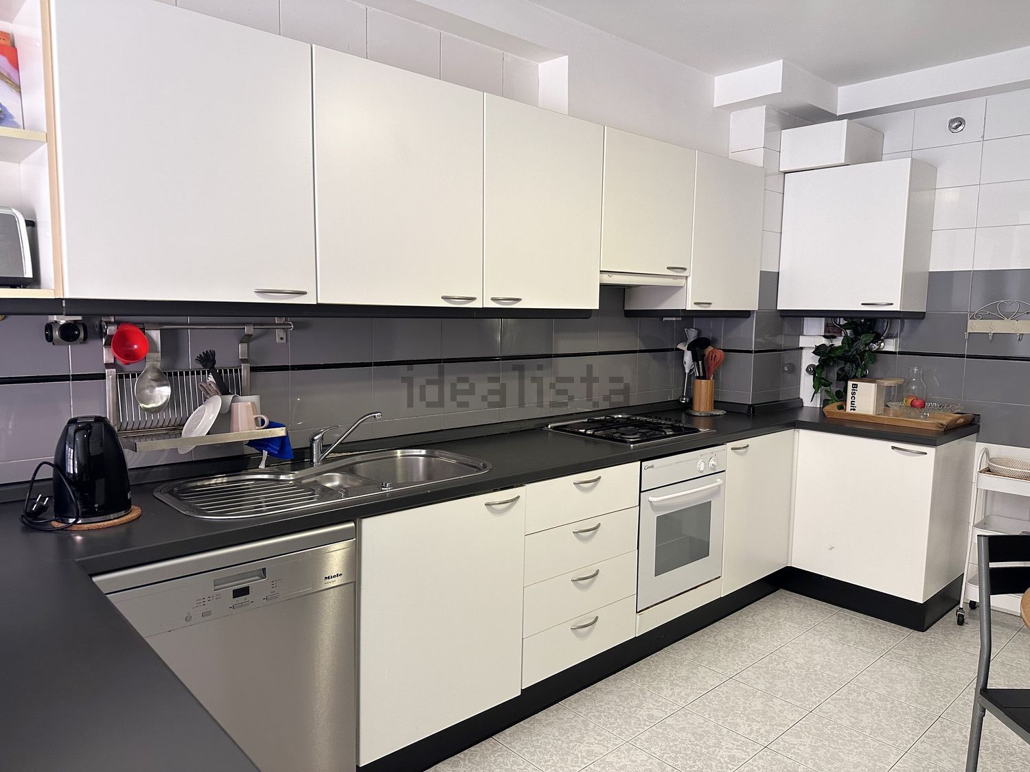 出租公寓 t2Calçada do Poço, 2 - 厨房