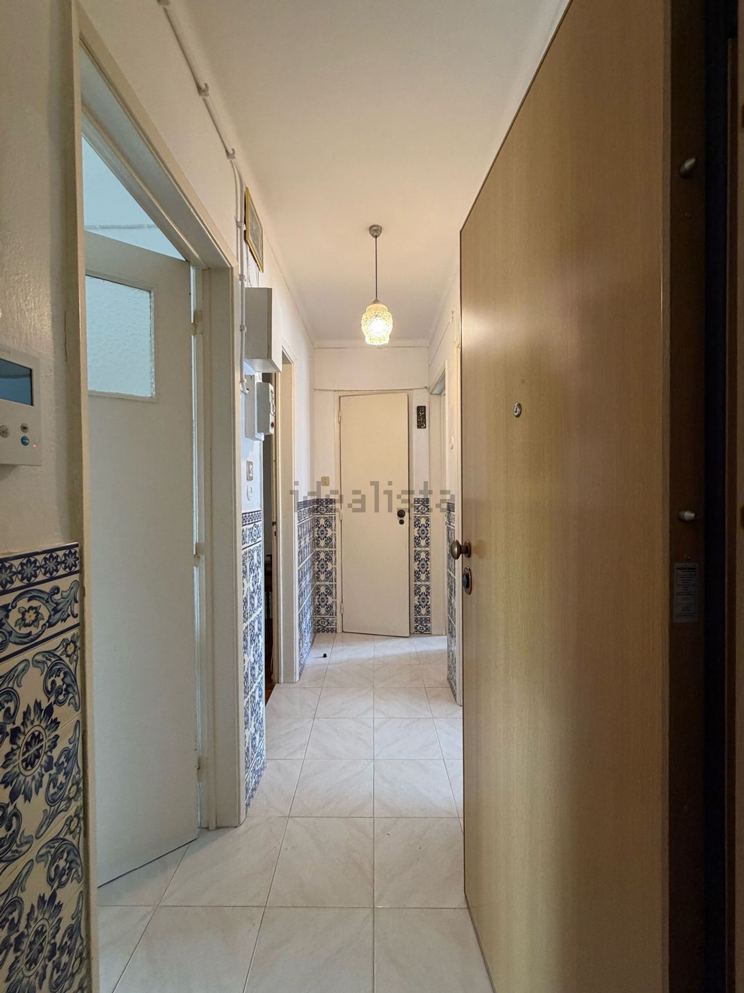 公寓 t2出售在Rua Cidade da Beira, 14 - 过道