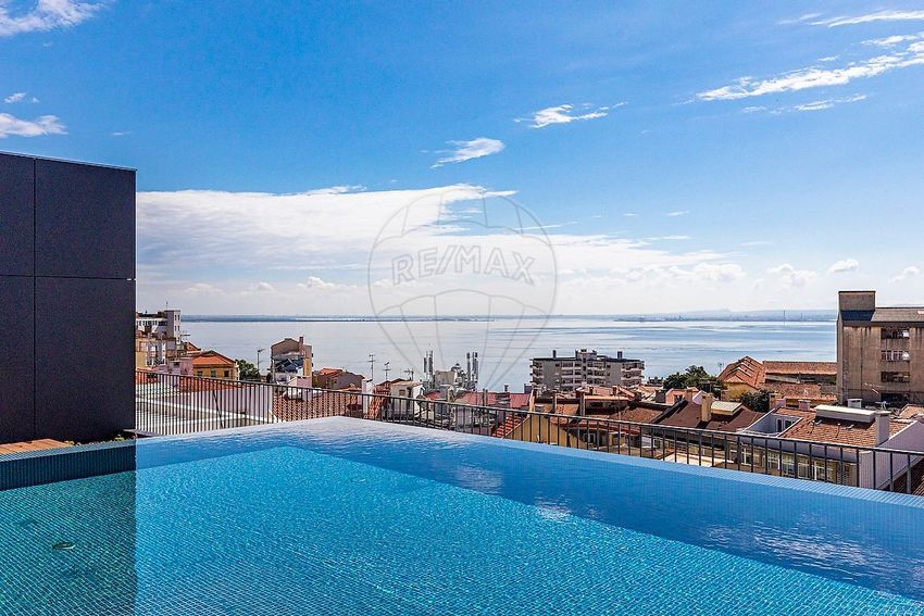 公寓 t2出售在Rua de Santa Engrácia