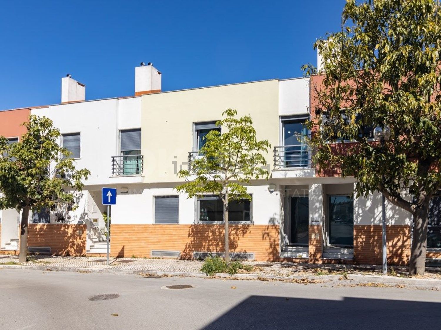 联排别墅出售在Rua Luís de Ataíde - 外立面