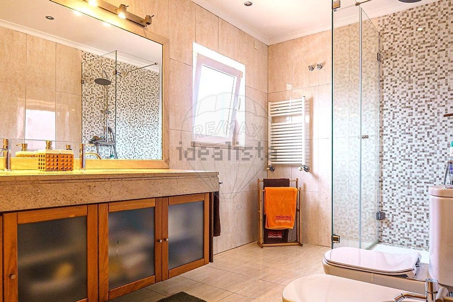 小楼房或独栋别墅出售在Rua Fernando Piteira Santos - 卫生间