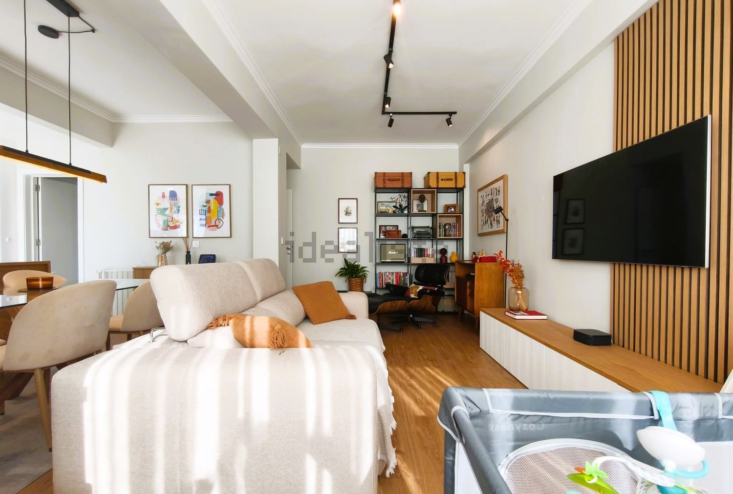 公寓 t2出售在Rua Almeida Garrett - 客厅