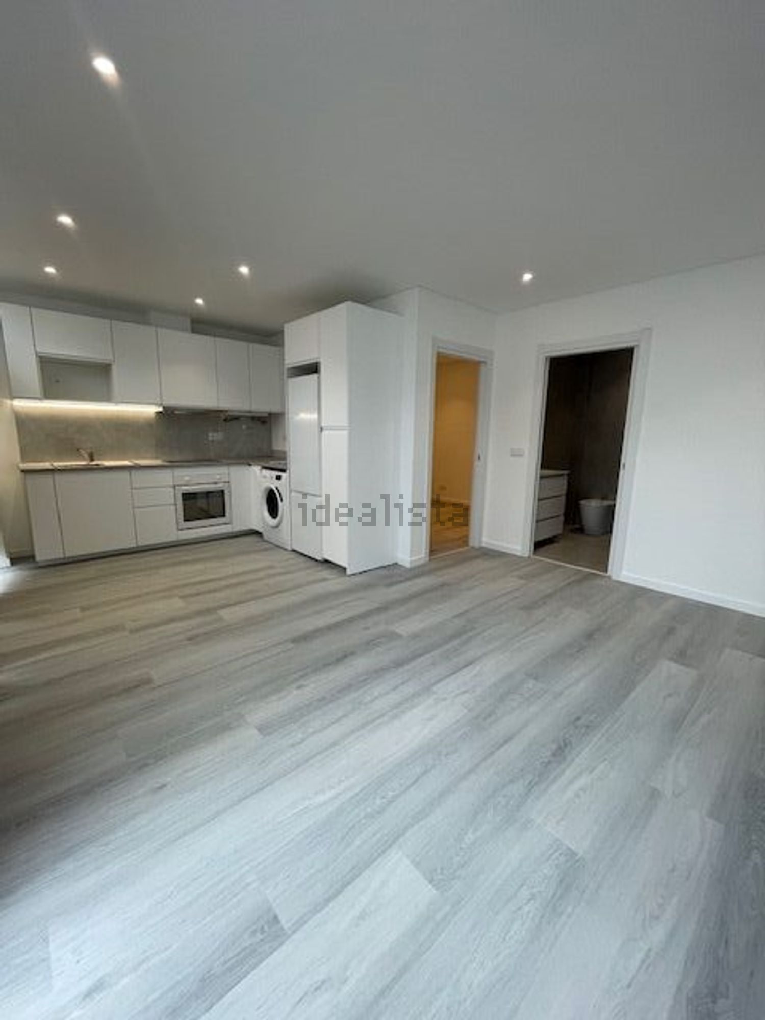 出租公寓 t1在Rua Coronel Lobo da Costa - 客厅