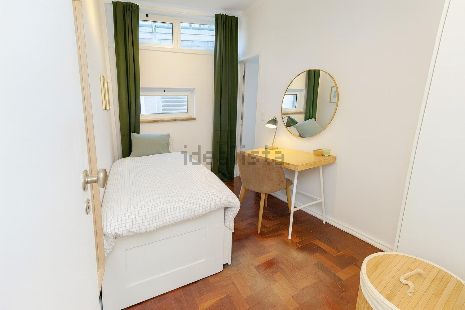 出租房间在Avenida Infante Santo, 345 - 客厅