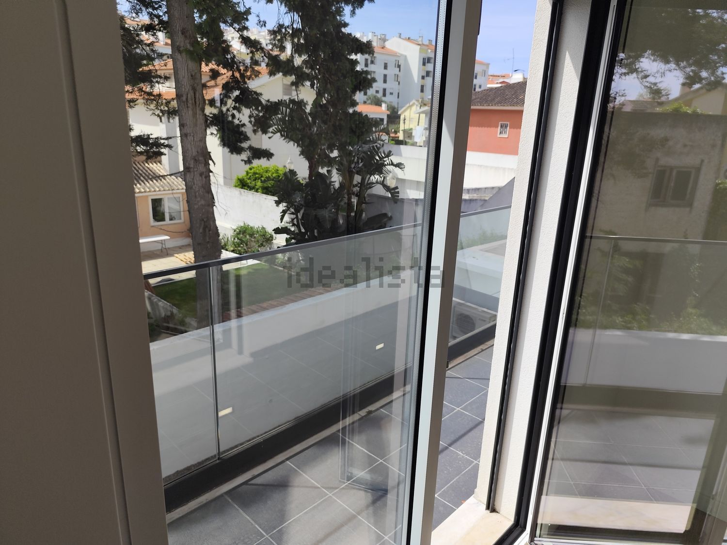 出租小楼房或独栋别墅在Praceta Santa Rita de Cássia - 露台