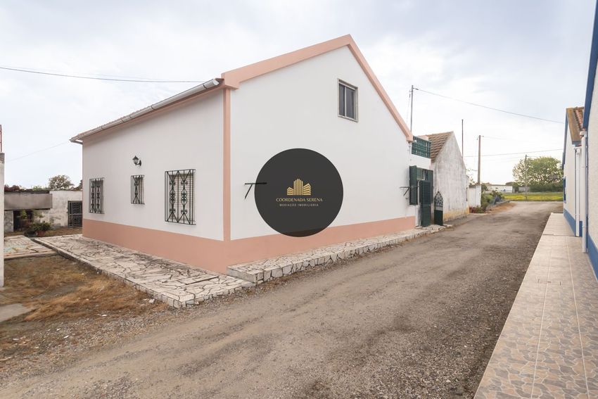 小楼房或独栋别墅出售在Cascalheira - Venda do Alcaide