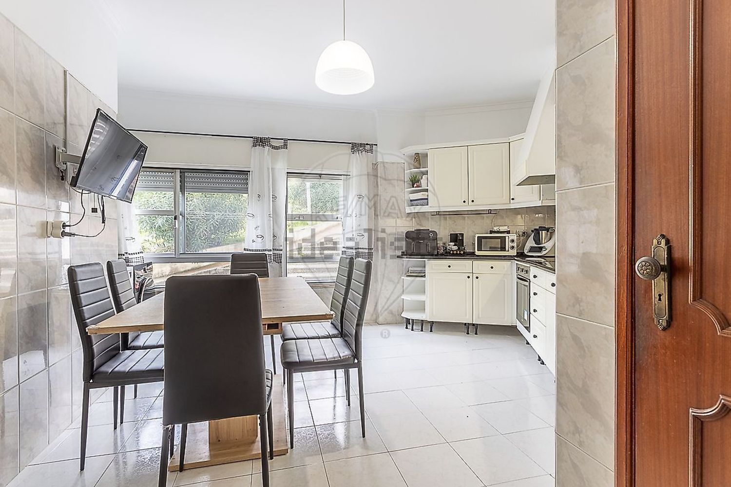 出租公寓 t2在Praça Arquimedes Silva Santos - 厨房