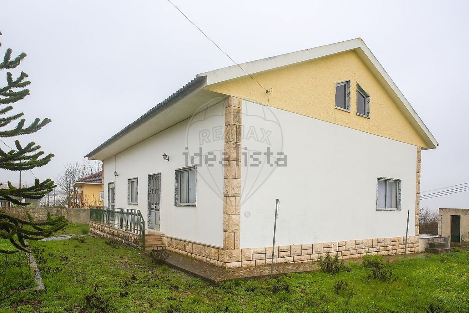 小楼房或独栋别墅出售Azinhaga Areosa - 外立面