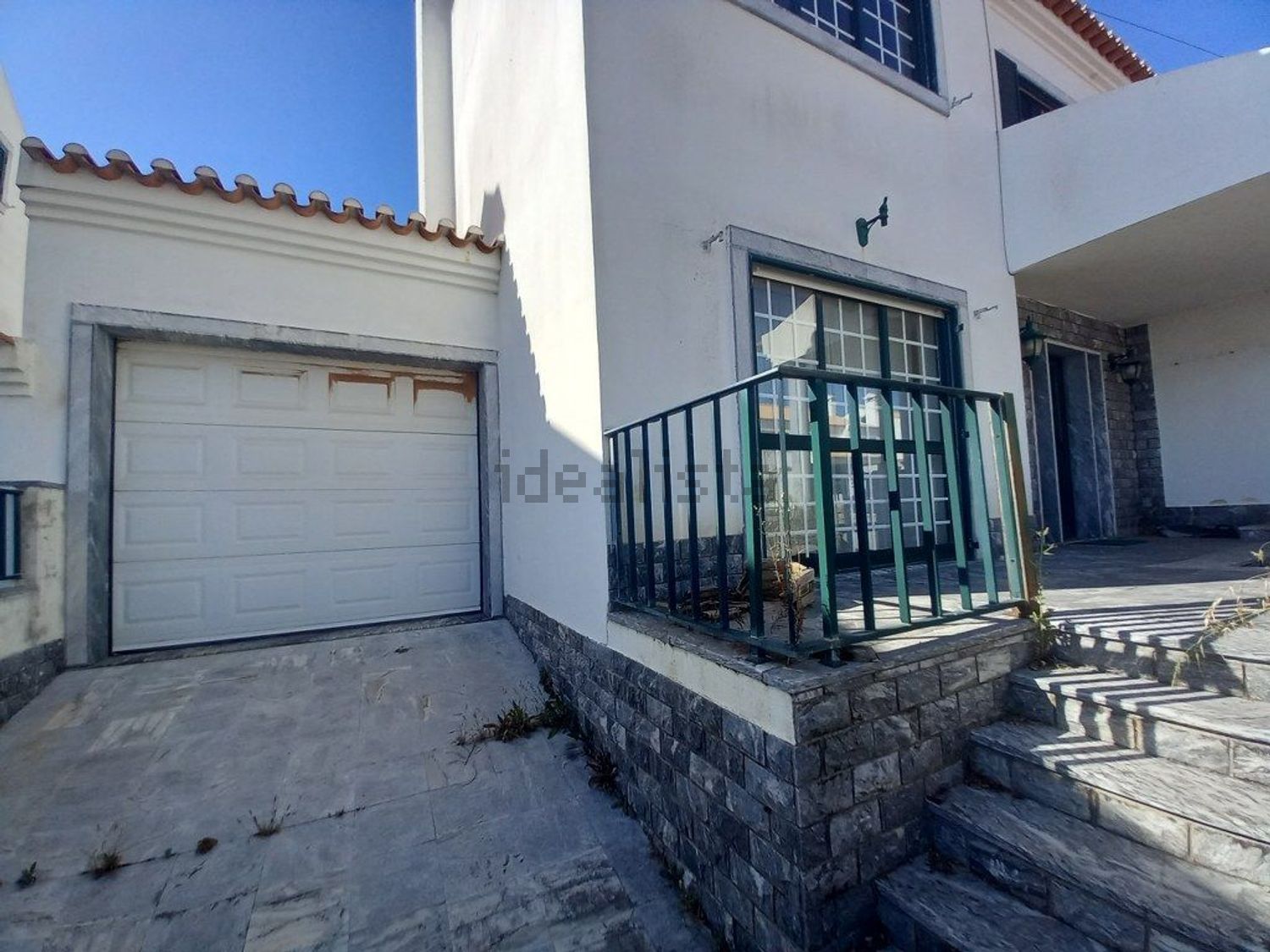 小楼房或独栋别墅出售在Rua do Cerrado das Tramagueiras - 外立面