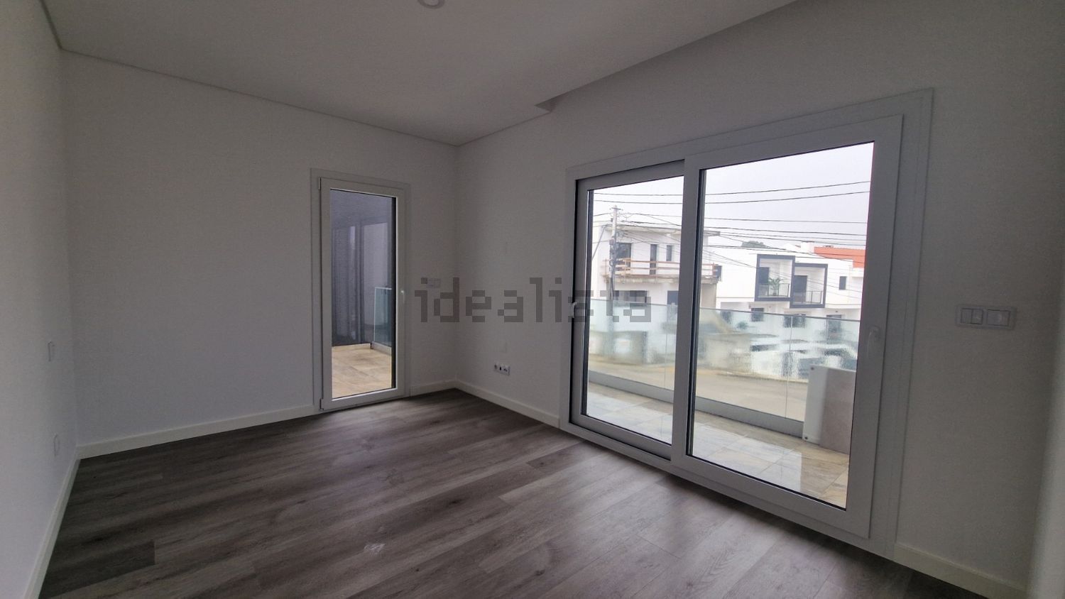 小楼房或独栋别墅出售在Rua Infante Dom Henrique, 79 - 卧室