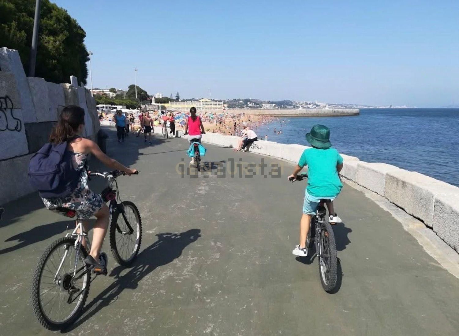 小楼房或独栋别墅出售在Estrada Sem Nome - 视线